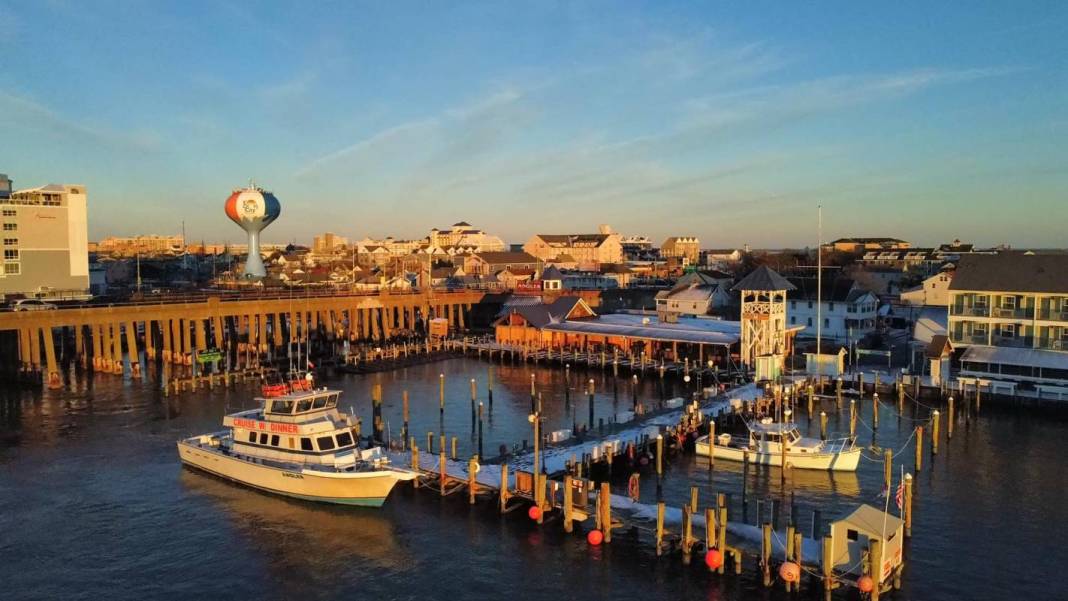 Sunset Cruise on the Angler Boat