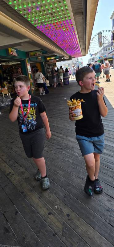photo friday eating fries on the BW