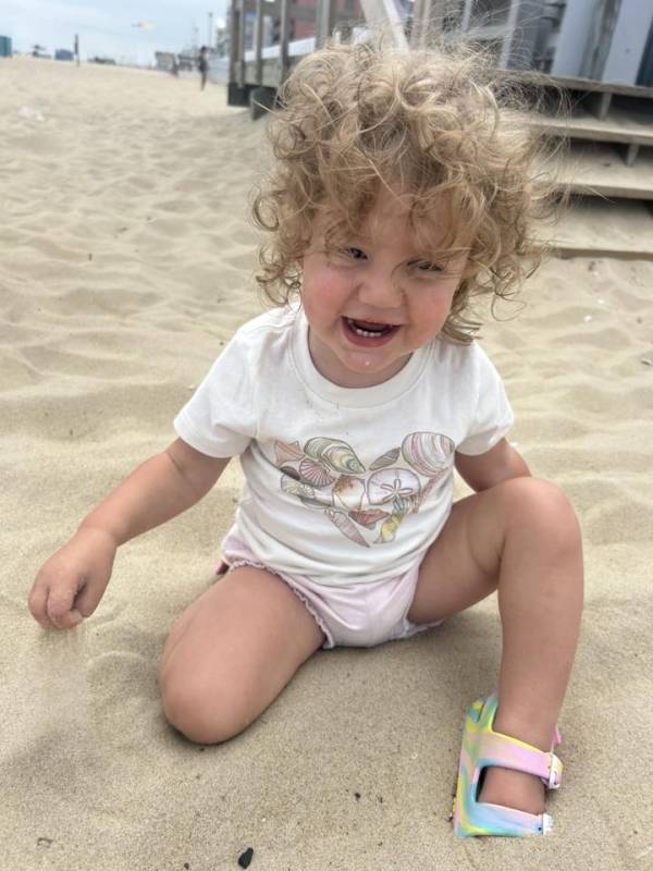 photo friday baby on beach