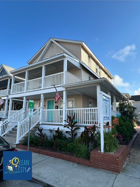 Dorchester Street older building