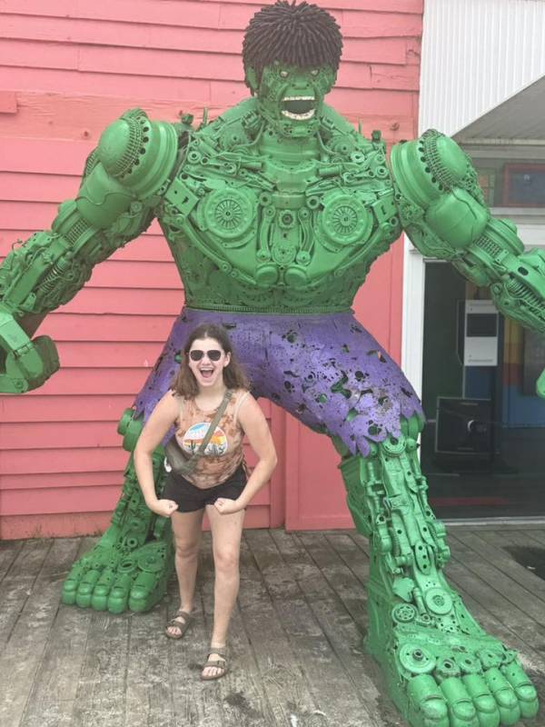 photo friday hulk on bw