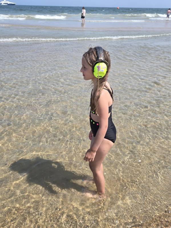 Photo friday girl on beach