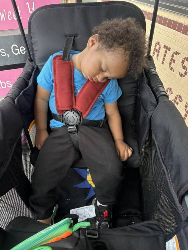 Photo friday sleeping babie