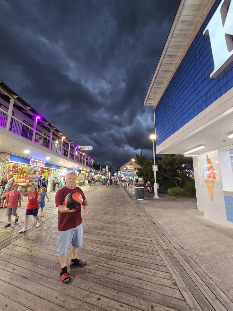 photo Friday Breanna Stottlemyer We we're in oc August 31st. We we're in the arcade and as we we're leaving the arcade we came out to the storm it looked so crazy. Like something you see in the movies.