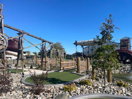 Island Golf 129th St 3 1 450x338