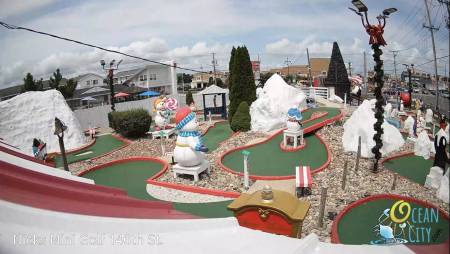 st-nicks-mini-golf-cam-