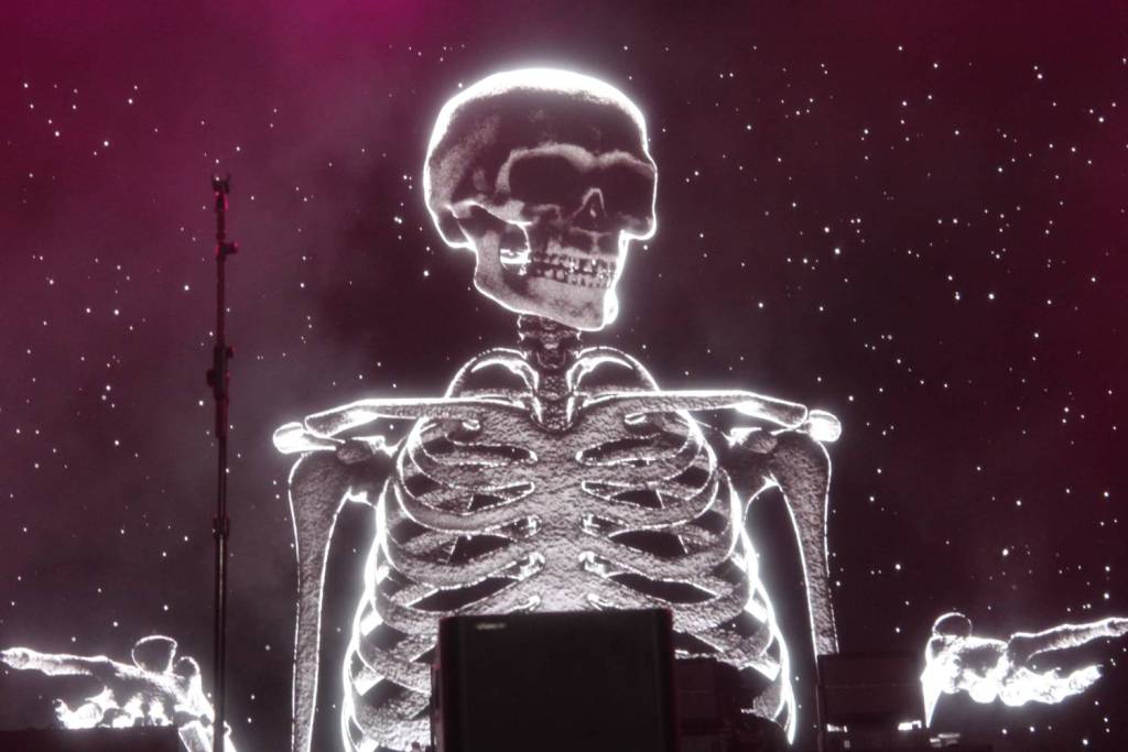 Oceans Calling Festival 2025 Day 2_skeleton in the rain