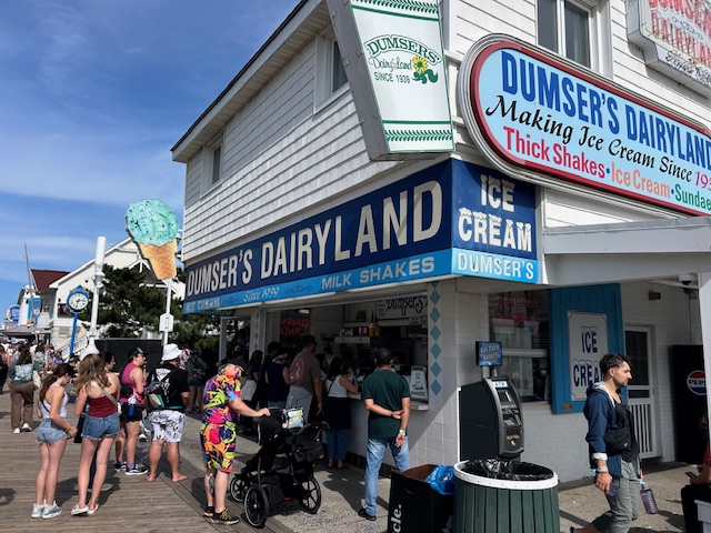 Dumsers ice cream busy event