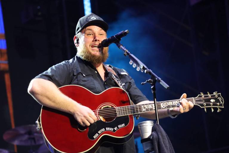 Luke Combs sand his favorite song, Fast Cars at Country Calling 2025.