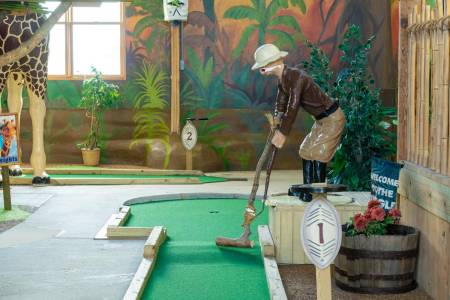 old pro 136th st indoor 040425 45 450x300