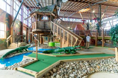 old pro 136th st indoor 040425 56 450x300