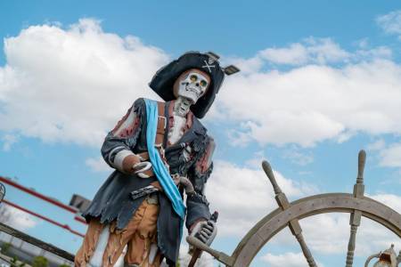 old pro 136th st outdoor 040425 04 450x300