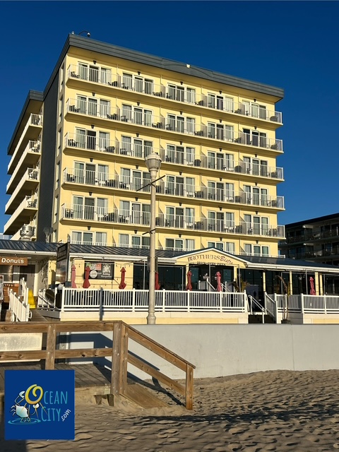 Howard Johnsons Windham Oceanfront Plaza Hotel